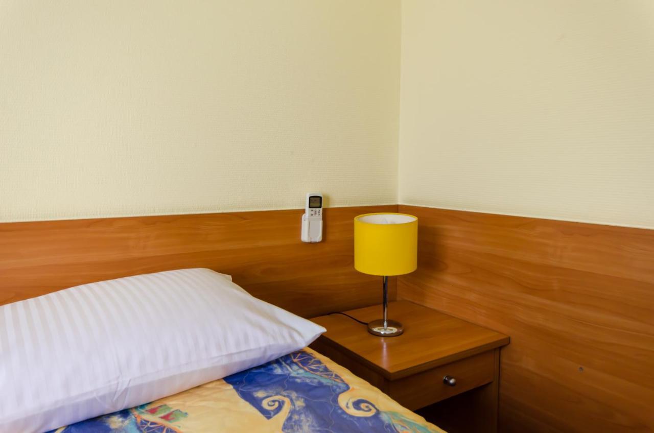 Hotel A4 Airport Krakow Mop Morawica Aleksandrowice  Esterno foto